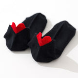 Thin cotton boat socks with shallow heel and heart shape